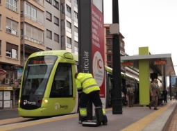 Los usuarios valoran con un notable alto los servicios del Tranvía de Murcia